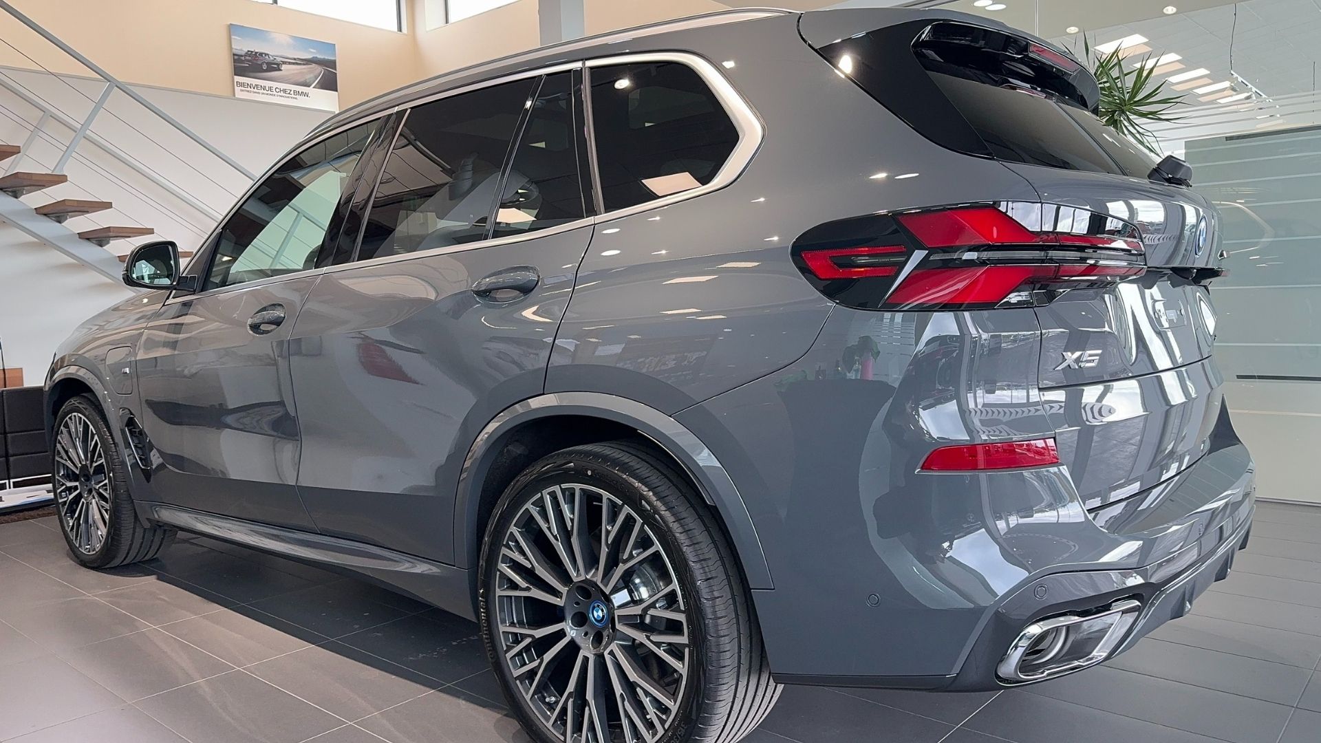 Vitres teintées auto X5 en concession