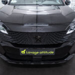 photo d'une prestation de detailing automobile sur une Peugeot 5008