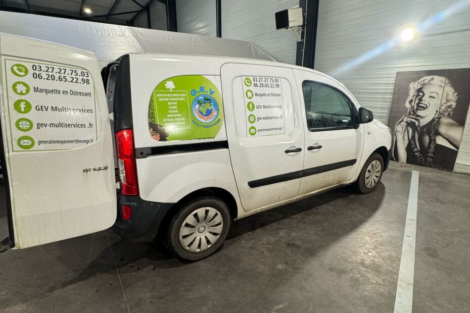 photo d'un lavage utilitaire professionnel avant d'être lavé