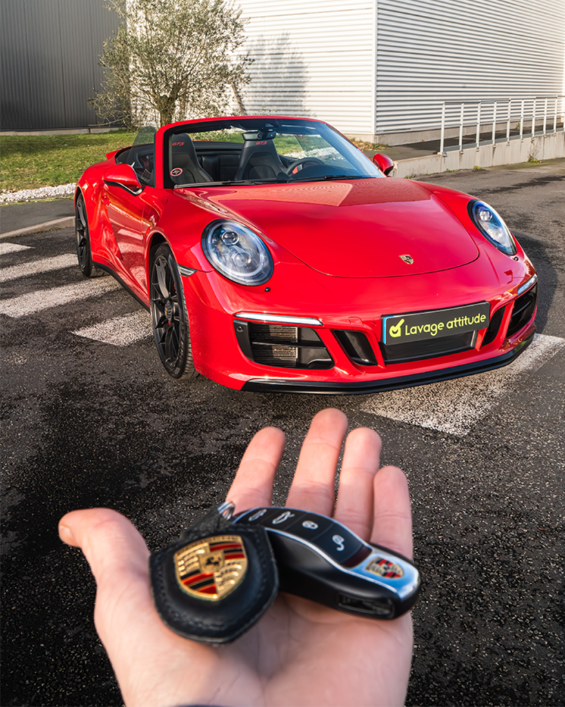 photo d'une porsche d'un shooting pour vente de véhicule